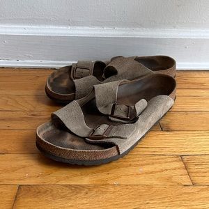 Birkenstock Suede Arizona Sandals in Taupe
